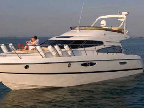 Motor yacht Atlantique 50 for hire in Athens