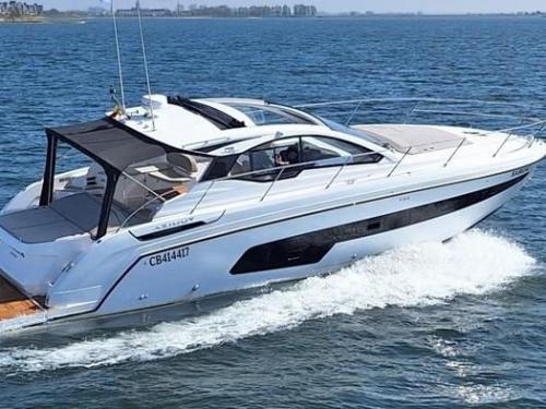 Motorboat Atlantis 45 for charter in Podstrana