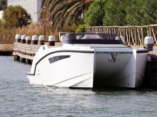 Motorboot Aurea 30 Yachtcharter in Cagliari Motorboot Aurea 30 Yachtcharter in Cagliari