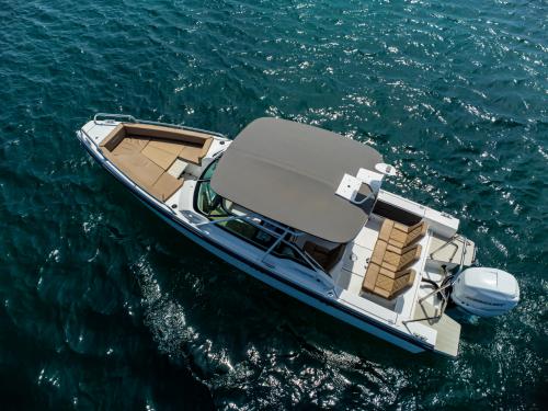 Motorboat Axopar 24 TT for rent in Vodice