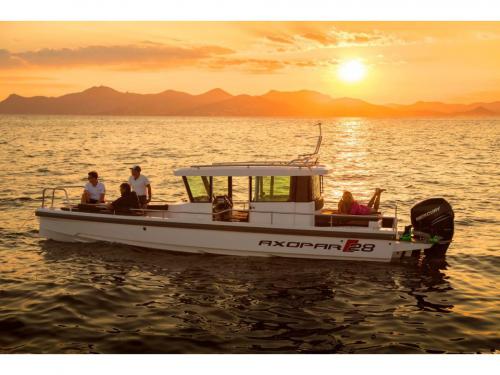 Motor yacht Axopar 28 available for charter in Megalochori Santorini