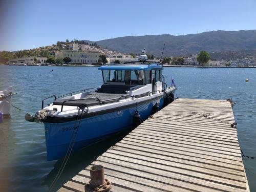 Motor yacht Axopar 37 for hire in Gouvia Motor yacht Axopar 37 for hire in Gouvia