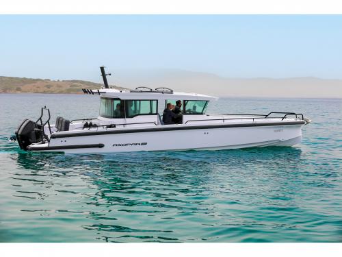 Motorboat Axopar 37 available for charter in Anavissou Marina