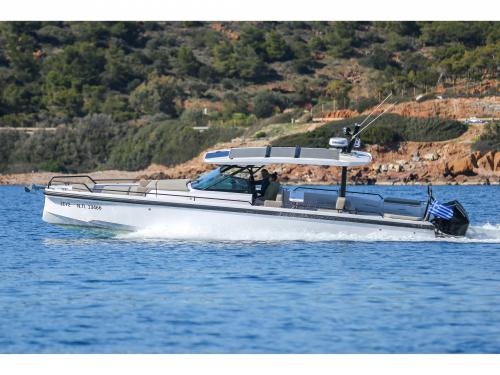 Motorboat Axopar 37 available for charter in Marina Parikia Port