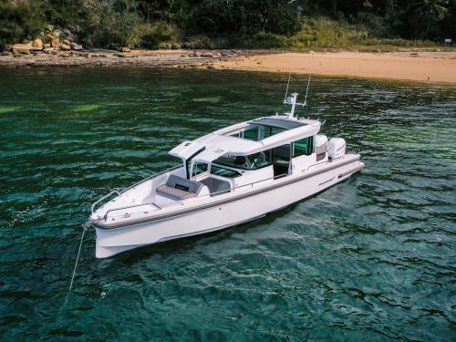Motorboat Axopar 37 for charter in Kalamata
