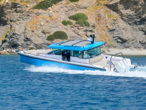 Motoryacht Axopar 37 Yachtcharter in Lavrio