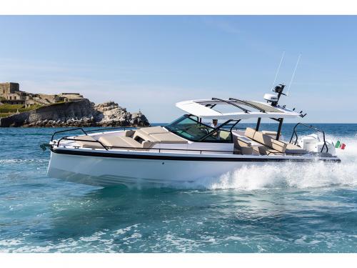 Motor yacht Axopar 37 for hire in Parikia