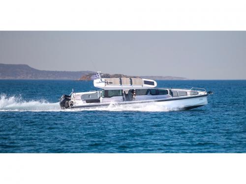 Motor yacht Axopar 37 available for charter in Piraeus