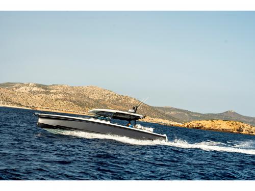 Motorboat Axopar 37 available for charter in Parikia