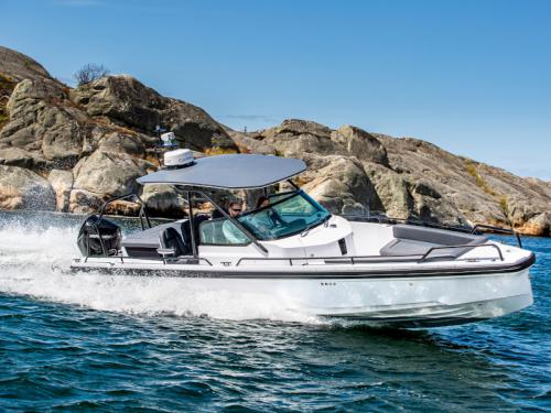 Motorboot Axopar 38 T-Top Yachtcharter in Olympic Marine