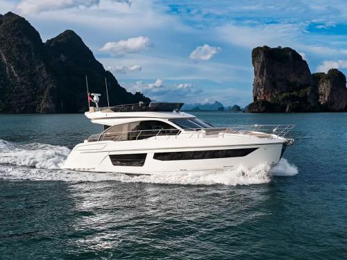 Yacht Azimut 53 available for charter in SCT Marina Trogir