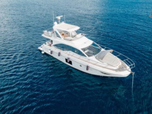 Yacht Azimut 55 Yachtcharter in Trogir