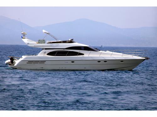 Motoryacht Azimut 58 Yachtcharter in Athen