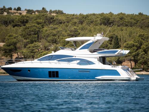 Motoryacht Azimut 60 Yachtcharter in Sibenik
