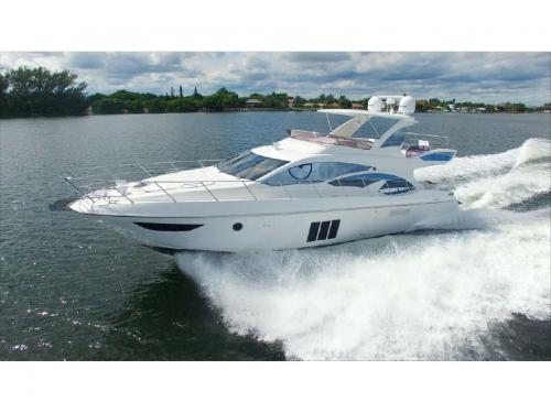 Motoryacht Azimut 60 chartern in Sibenik