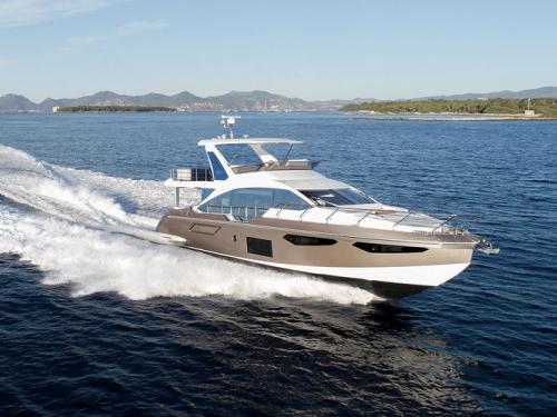 Motor yacht Azimut 60 for hire in Kastel Gomilica Motor yacht Azimut 60 for hire in Kastel Gomilica