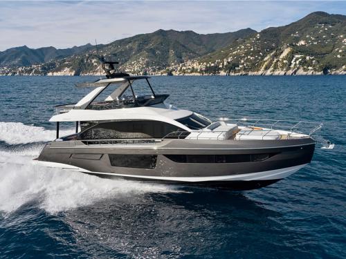 Yacht Azimut 68 available for charter in Podstrana