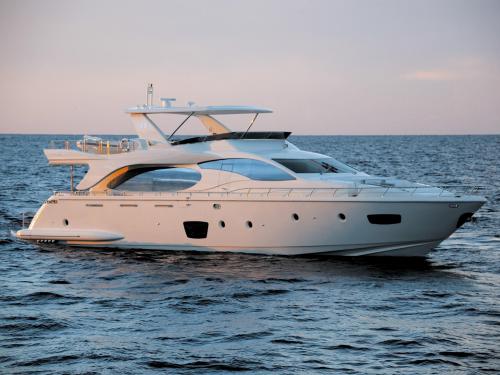 Motorboot Azimut 85 Yachtcharter in Gouvia Marina