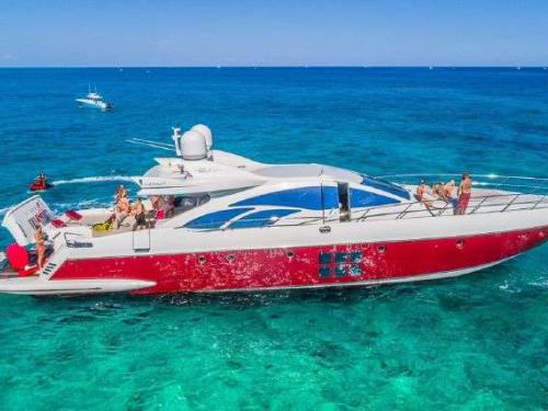 Motorboat Azimut 86 available for charter in Miami Beach Marina