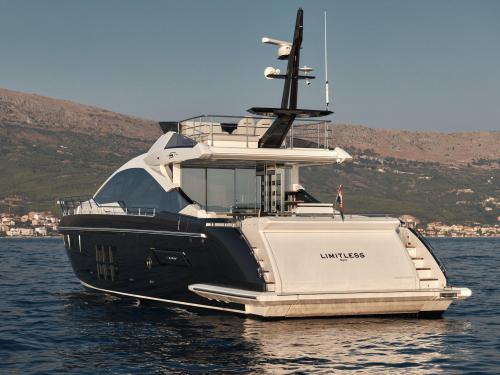 Motoryacht Azimut S7 chartern in Podstrana