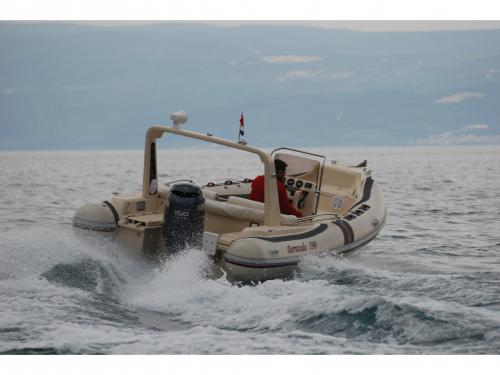 Motorboot Barracuda 590 Yachtcharter in Crikvenica