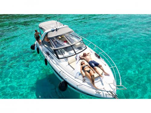 Motoryacht Bavaria 30 Sport chartern in Trogir