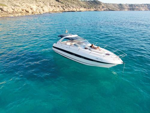 Motor yacht Bavaria 35 Sport available for charter in Palma