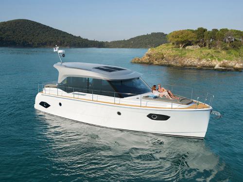 Yacht Bavaria E40 Sedan chartern in Pula