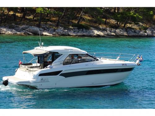 Motor yacht Bavaria Sport 400 Coupe for charter in Sibenik