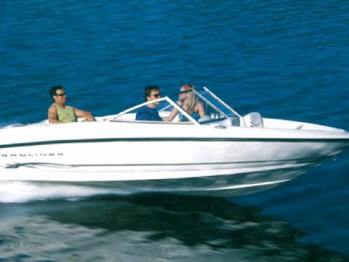 Motorboat Bayliner 175 Bowrider for charter in Lazise