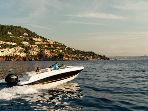 Motorboot Bayliner VR5 chartern in Biograd na Moru