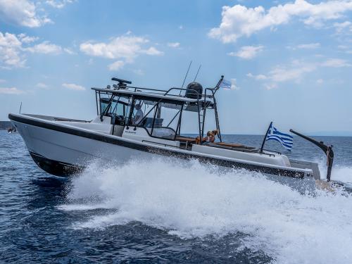 Motorboat BG 47 for hire in Porto Heli