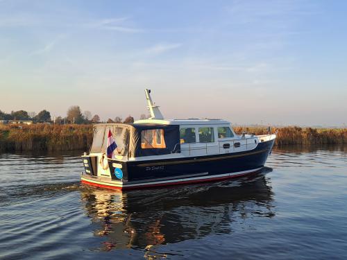 Motoryacht Bravoure 34 Yachtcharter in Woudsend