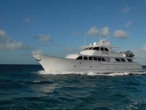 Yacht Broward 33M Yachtcharter in Grandview Palaca Marina