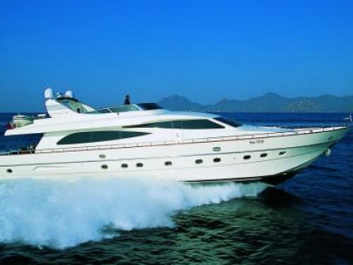 Motoryacht Canados 87 Yachtcharter in Neapel