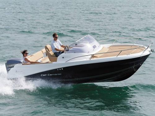 Motorboot Cap Camarat 6.5 WA Yachtcharter in Trogir