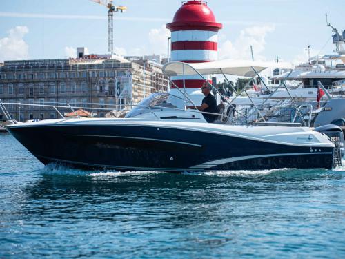Motoryacht Cap Camarat 7.5 WA Yachtcharter in Zadar