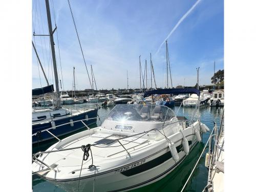Motorboot Cap Camarat 9.0 WA Yachtcharter in Sant Antoni de Portmany