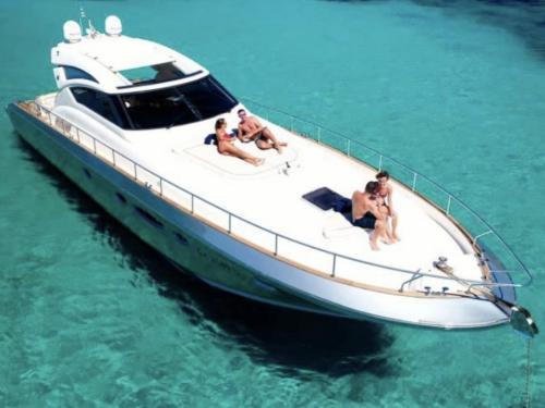 Motoryacht Cayman 55 WA chartern in Salerno