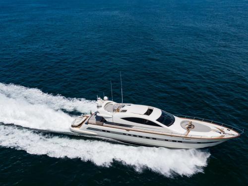 Motor yacht Cerri 86 available for charter in Castellammare di Stabia Motor yacht Cerri 86 available for charter in Castellammare di Stabia