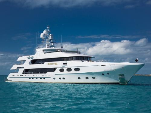 Motorboat Christensen 35 for rent in Palm Cay Marina