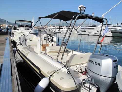 Motorboat Clubman 22 for hire in Trogir