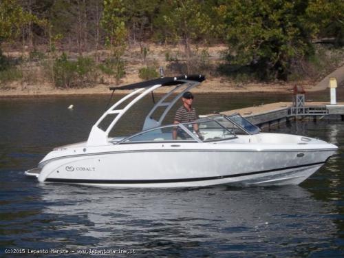 Motorboat Cobalt 200 Wakeboard available for charter in Desenzano del Garda