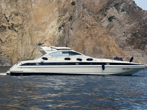 Motor yacht Conam 58 S for rent in Tropea