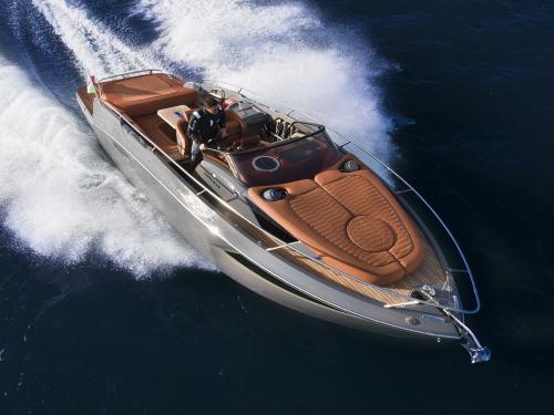 Yacht Cranchi 30 Endurance chartern in Portisco