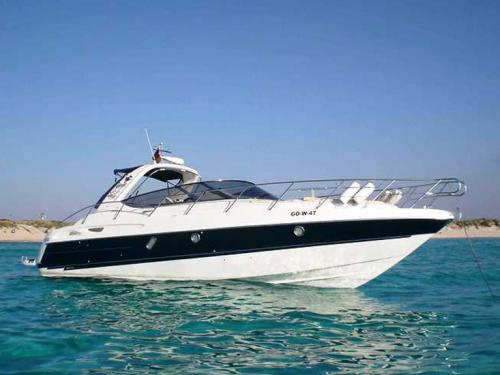 Motorboat Cranchi 41 for hire in Marina Ibiza