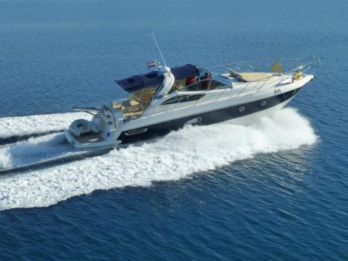 Motorboat Cranchi 43 for rent in Marina Kremik