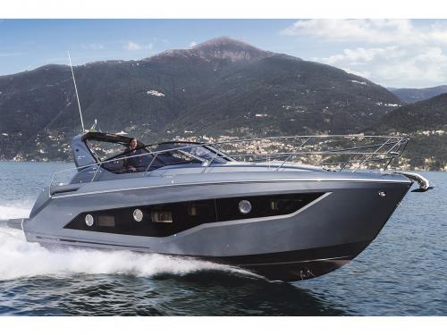 Motorboot Cranchi Z35 chartern in Castellammare di Stabia