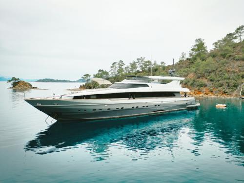 Motor yacht Crocus 42M available for charter in Bodrum