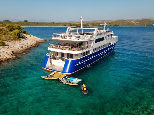 Motoryacht Lupus Mare chartern in Split